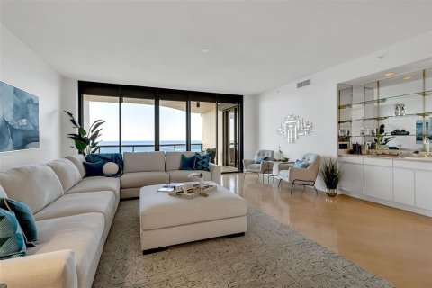 Condo in Longboat Key, Florida, 2 bedrooms  № 1915393 - photo 18