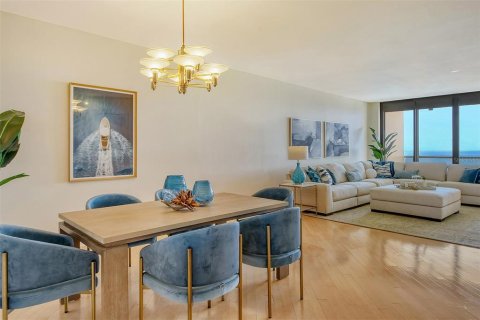 Condo in Longboat Key, Florida, 2 bedrooms  № 1915393 - photo 12