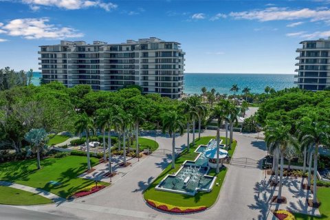 Condo in Longboat Key, Florida, 2 bedrooms  № 1915393 - photo 1