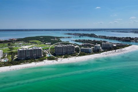Condo in Longboat Key, Florida, 2 bedrooms  № 1915393 - photo 3
