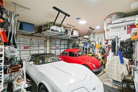 Villa ou maison à vendre à Miami, Floride: 4 chambres, 233.37 m2 № 1965052 - photo 20