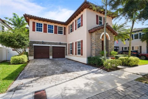 Villa ou maison à vendre à Miami, Floride: 4 chambres, 233.37 m2 № 1965052 - photo 2