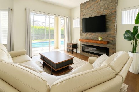 Casa en venta en Davenport, Florida, 5 dormitorios, 268.95 m2 № 2426005 - foto 4
