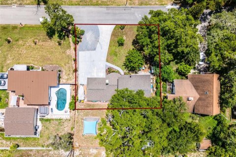 House in Clermont, Florida 3 bedrooms, 233.18 sq.m. № 1808634 - photo 27