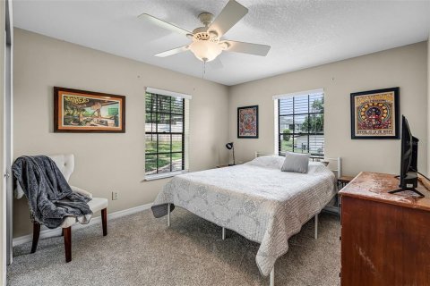 House in Clermont, Florida 3 bedrooms, 233.18 sq.m. № 1808634 - photo 25