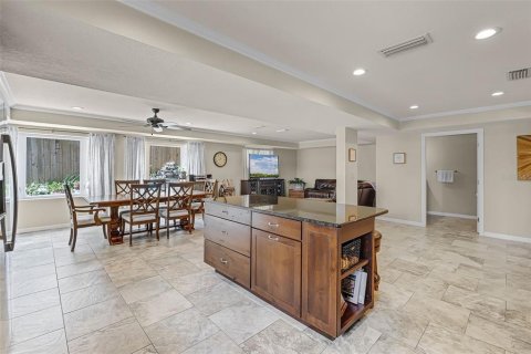 House in Clermont, Florida 3 bedrooms, 233.18 sq.m. № 1808634 - photo 7