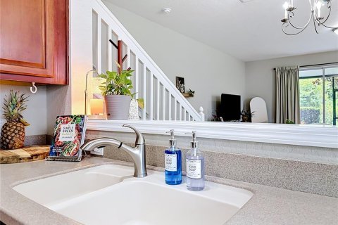 Townhouse in Orlando, Florida 3 bedrooms, 146.51 sq.m. № 2106545 - photo 11