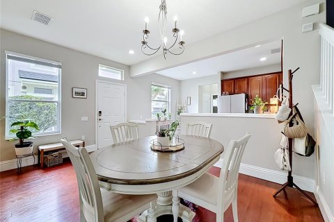 Townhouse in Orlando, Florida 3 bedrooms, 146.51 sq.m. № 2106545 - photo 20