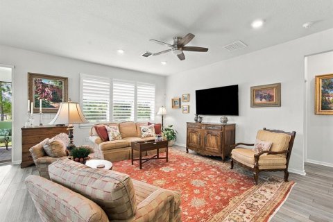 Villa ou maison à vendre à Land O' Lakes, Floride: 2 chambres, 154.12 m2 № 2423587 - photo 6