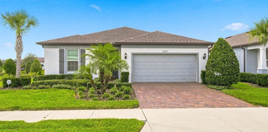 Villa ou maison à Land O' Lakes, Floride 2 chambres, 154.12 m2 № 2423587