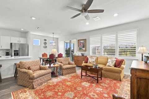 Villa ou maison à vendre à Land O' Lakes, Floride: 2 chambres, 154.12 m2 № 2423587 - photo 5