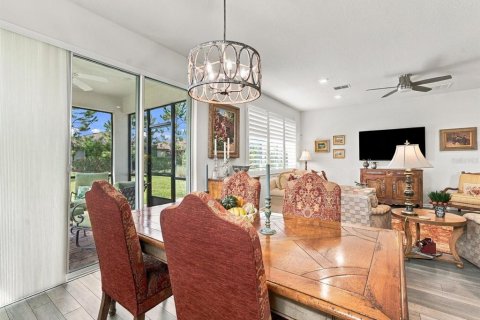 Villa ou maison à vendre à Land O' Lakes, Floride: 2 chambres, 154.12 m2 № 2423587 - photo 11