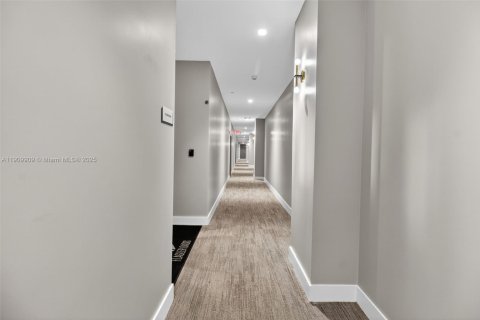 Condominio en venta en Miami, Florida, 2 dormitorios, 86.77 m2 № 2013155 - foto 4