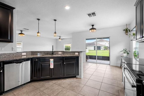House in Ruskin, Florida 3 bedrooms, 168.15 sq.m. № 1804954 - photo 13
