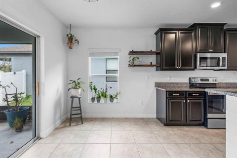 House in Ruskin, Florida 3 bedrooms, 168.15 sq.m. № 1804954 - photo 8