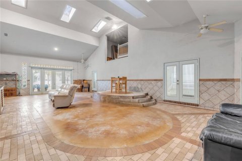 House in Ormond Beach, Florida 3 bedrooms, 290.32 sq.m. № 2099568 - photo 10
