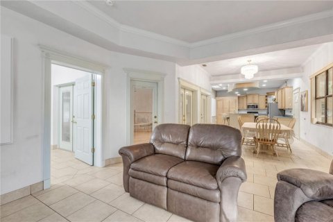 House in Ormond Beach, Florida 3 bedrooms, 290.32 sq.m. № 2099568 - photo 9