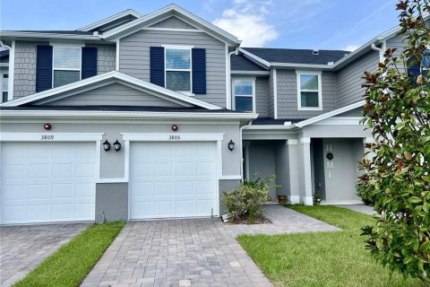 Townhouse in LANDINGS AT RIVERBEND TOWNHOMES in Sanford, Florida 3 bedrooms, 137.4 sq.m. № 2277693