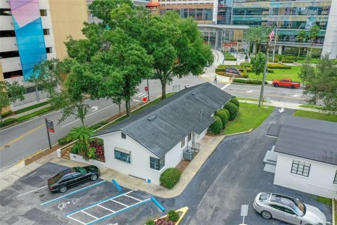 Propiedad comercial en alquiler en Orlando, Florida, 165.46 m2 № 1787373 - foto 1