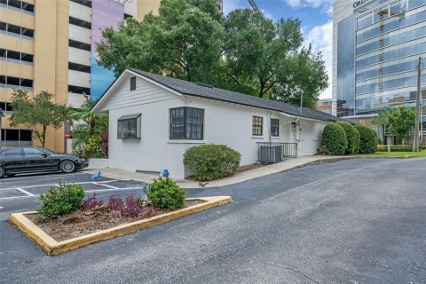 Propiedad comercial en alquiler en Orlando, Florida, 165.46 m2 № 1787373 - foto 7