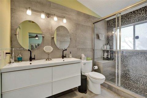 Touwnhouse à vendre à Deerfield Beach, Floride: 2 chambres, 132.76 m2 № 2080180 - photo 28