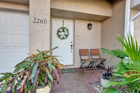 Touwnhouse à vendre à Deerfield Beach, Floride: 2 chambres, 132.76 m2 № 2080180 - photo 4