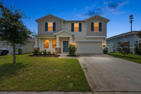 House in Osteen, Florida 4 bedrooms, 238.57 sq.m. № 2369745
