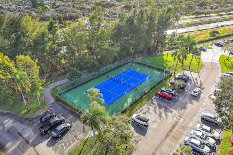 Condo in Pembroke Pines, Florida, 2 bedrooms  № 1462377 - photo 7