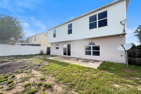 House in Leesburg, Florida 4 bedrooms, 272.76 sq.m. № 2197743 - photo 11