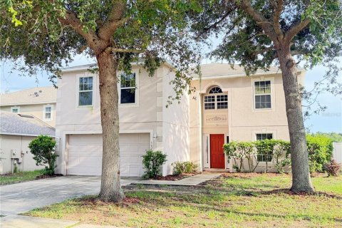 House in Leesburg, Florida 4 bedrooms, 272.76 sq.m. № 2197743 - photo 2