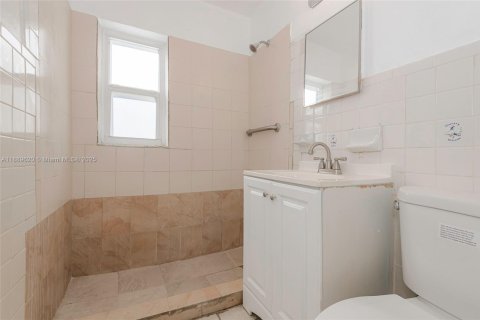 Villa ou maison à vendre à North Miami, Floride: 2 chambres, 69.68 m2 № 1938740 - photo 18