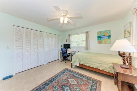 House in Sarasota, Florida 2 bedrooms, 163.14 sq.m. № 2213133 - photo 24