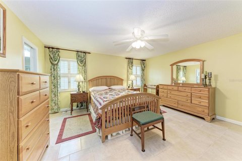 House in Sarasota, Florida 2 bedrooms, 163.14 sq.m. № 2213133 - photo 20