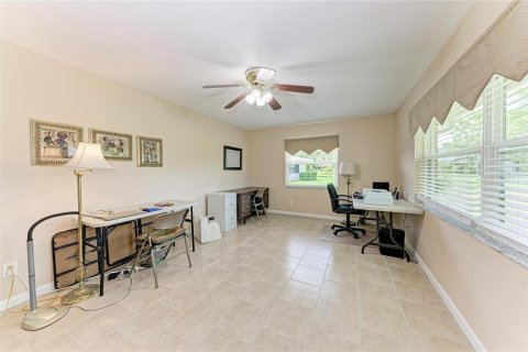House in Sarasota, Florida 2 bedrooms, 163.14 sq.m. № 2213133 - photo 27