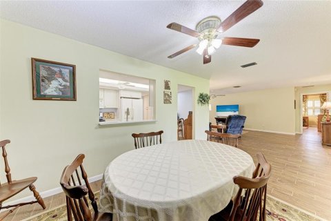 House in Sarasota, Florida 2 bedrooms, 163.14 sq.m. № 2213133 - photo 17