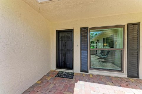 House in Sarasota, Florida 2 bedrooms, 163.14 sq.m. № 2213133 - photo 4