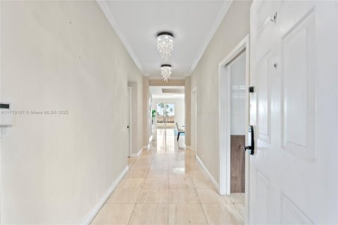 Copropriété à louer à Miami Beach, Floride: 2 chambres, 174.19 m2 № 2015165 - photo 14