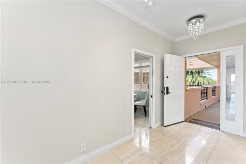 Copropriété à louer à Miami Beach, Floride: 2 chambres, 174.19 m2 № 2015165 - photo 15