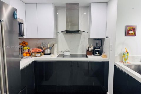 Condominio en venta en Miami, Florida, 2 dormitorios, 100.33 m2 № 1764682 - foto 12