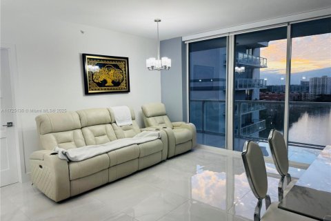 Condominio en venta en Miami, Florida, 2 dormitorios, 100.33 m2 № 1764682 - foto 3