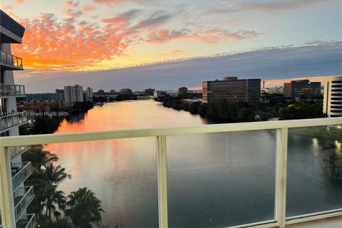 Condominio en venta en Miami, Florida, 2 dormitorios, 100.33 m2 № 1764682 - foto 28