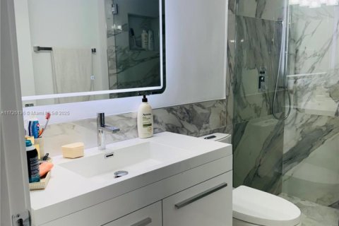 Condominio en venta en Miami, Florida, 2 dormitorios, 100.33 m2 № 1764682 - foto 15
