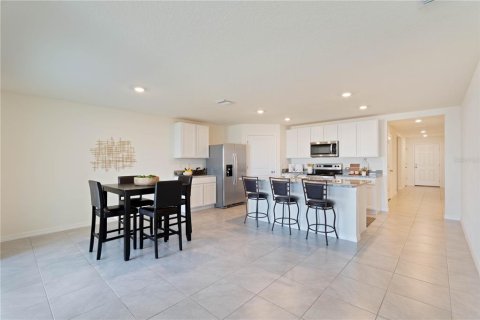House in Wimauma, Florida 4 bedrooms, 171.5 sq.m. № 1567430 - photo 21
