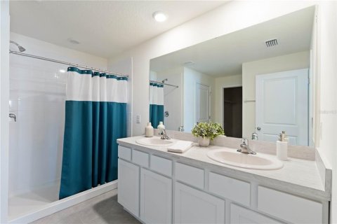 House in Wimauma, Florida 4 bedrooms, 171.5 sq.m. № 1567430 - photo 5