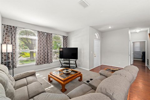 Casa en venta en Valrico, Florida, 4 dormitorios, 214.98 m2 № 2212016 - foto 5