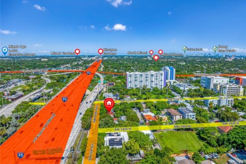 Immobilier commercial à vendre à Miami, Floride: 131.83 m2 № 2428097 - photo 30