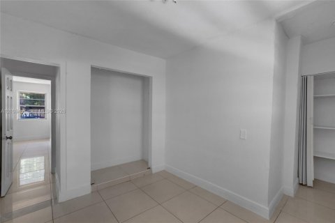 Immobilier commercial à vendre à Miami, Floride: 131.83 m2 № 2428097 - photo 16