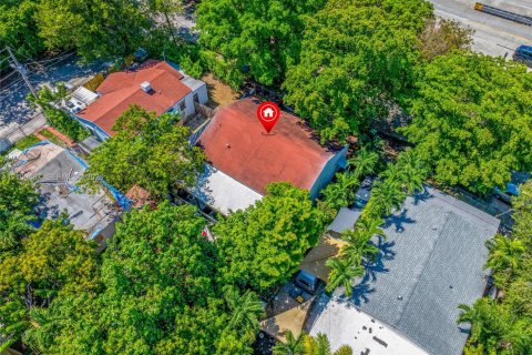 Immobilier commercial à vendre à Miami, Floride: 131.83 m2 № 2428097 - photo 28
