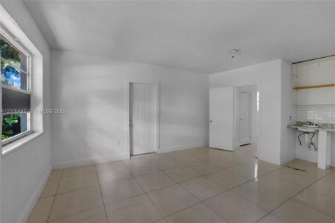 Immobilier commercial à vendre à Miami, Floride: 131.83 m2 № 2428097 - photo 14