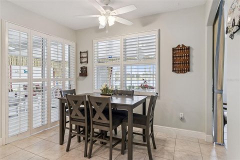 House in Kissimmee, Florida 2 bedrooms, 189.33 sq.m. № 2094017 - photo 12